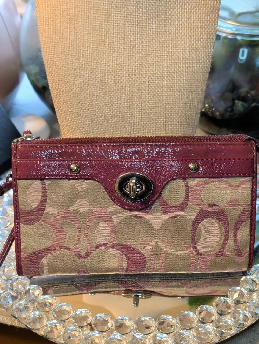 Coach Penelope Optic Signature Turnlock Wristlet EUC